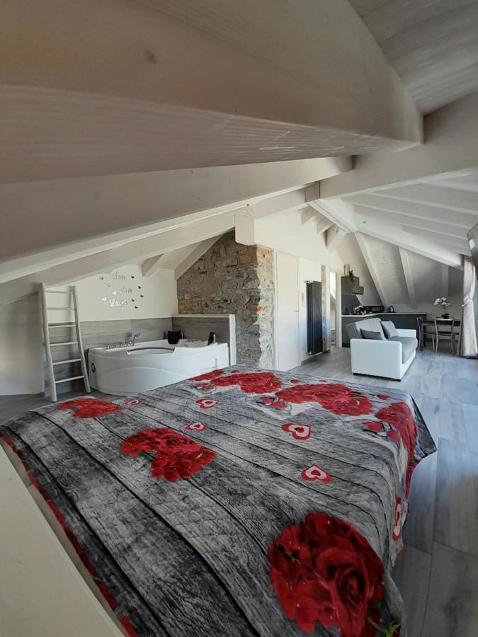 White Suite - Jacuzzi, Swimming Pool & Lake View Lezzeno Zewnętrze zdjęcie