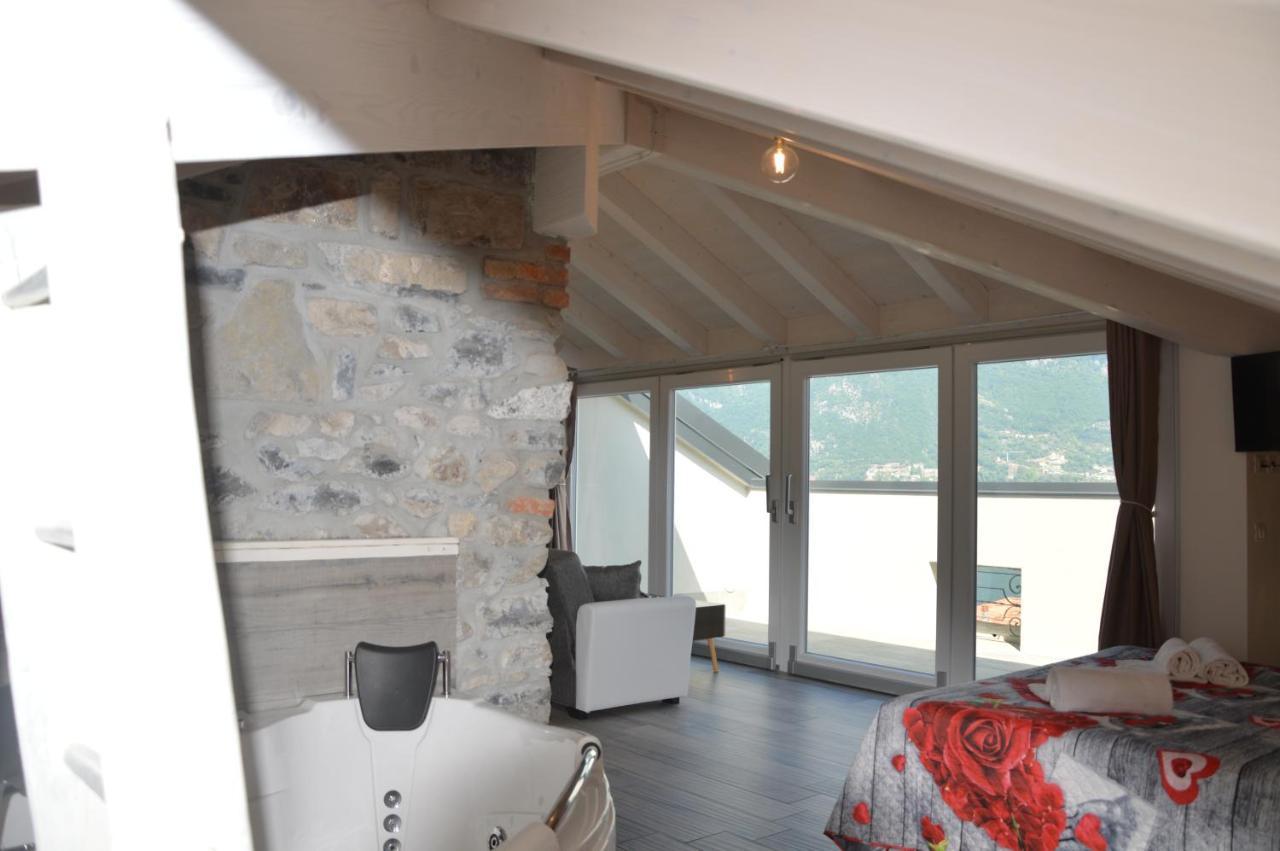 White Suite - Jacuzzi, Swimming Pool & Lake View Lezzeno Zewnętrze zdjęcie